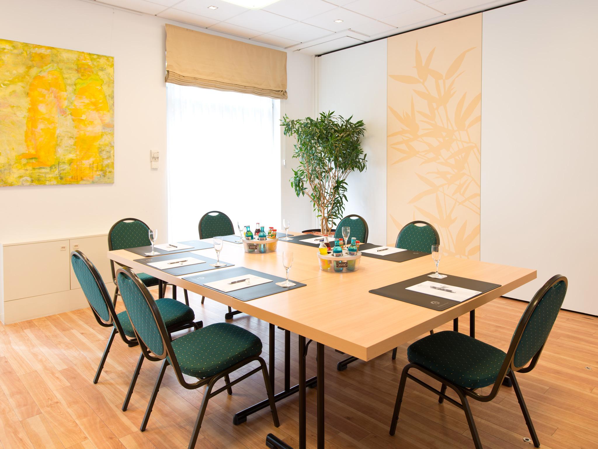 Achat Hotel Buchholz Hamburg Буххольц-ин-дер-Нордхайде Экстерьер фото