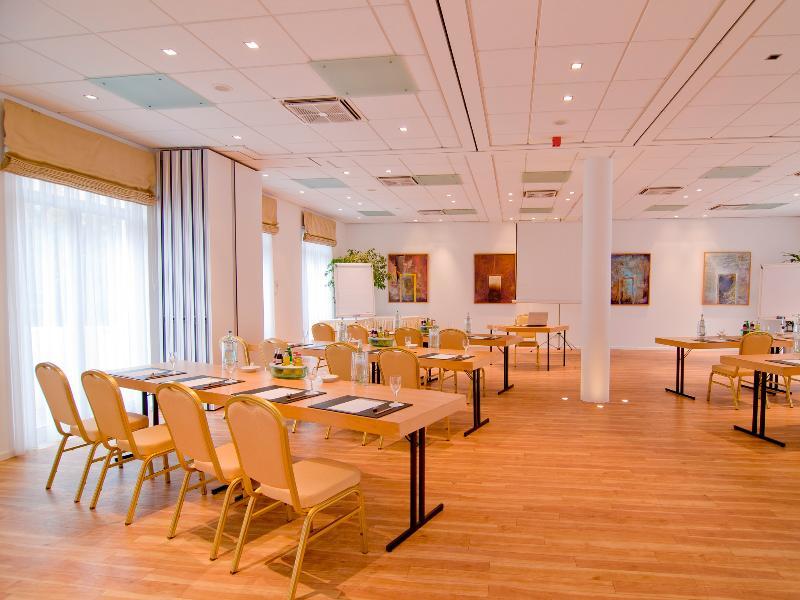 Achat Hotel Buchholz Hamburg Буххольц-ин-дер-Нордхайде Экстерьер фото